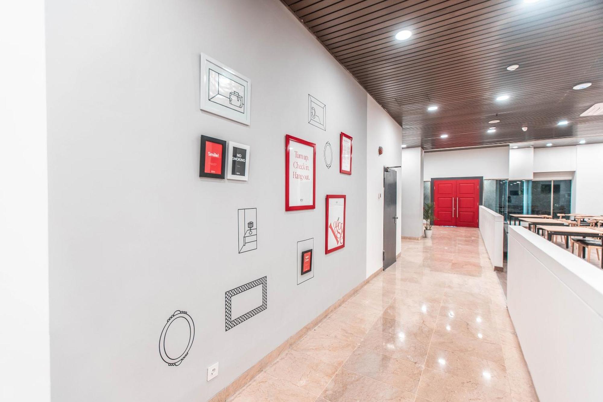 Super Oyo Townhouse 1 Hotel Salemba Jacarta Exterior foto