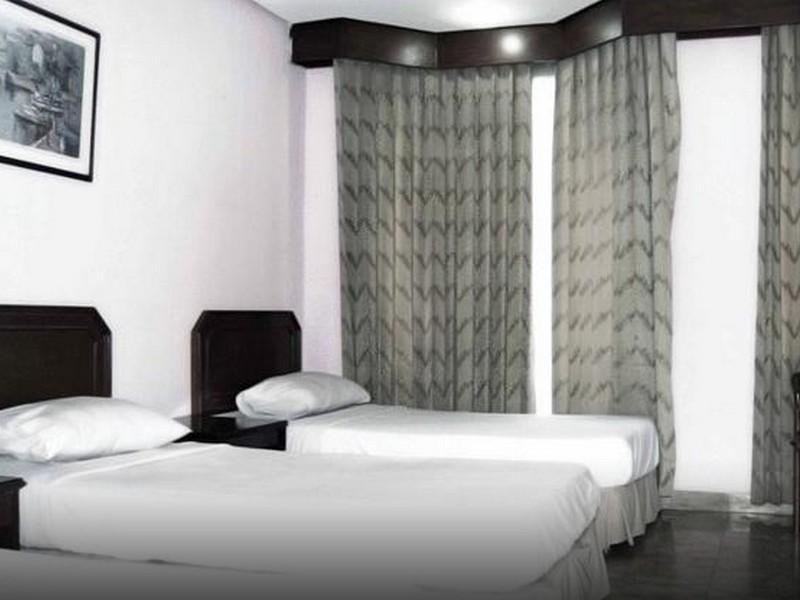 Super Oyo Townhouse 1 Hotel Salemba Jacarta Exterior foto